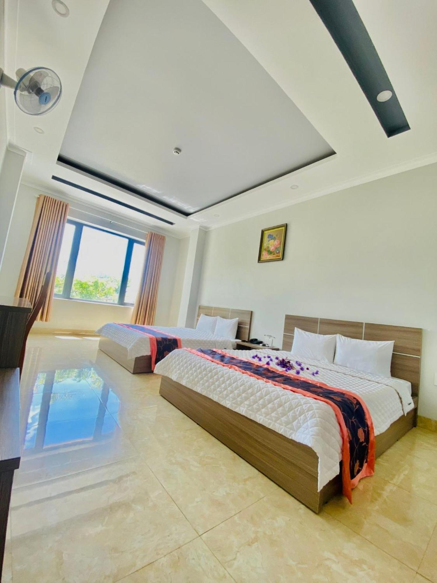Chau Gia Hotel Vinh Hy Exterior photo