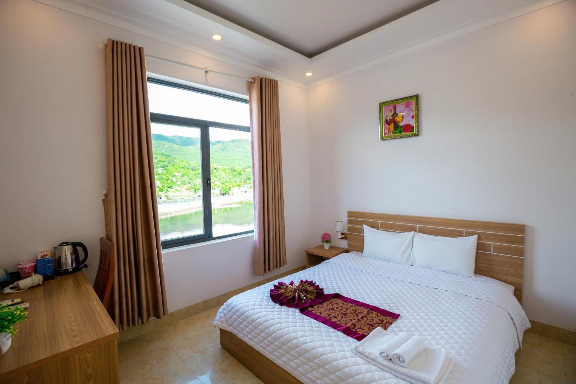 Chau Gia Hotel Vinh Hy Exterior photo