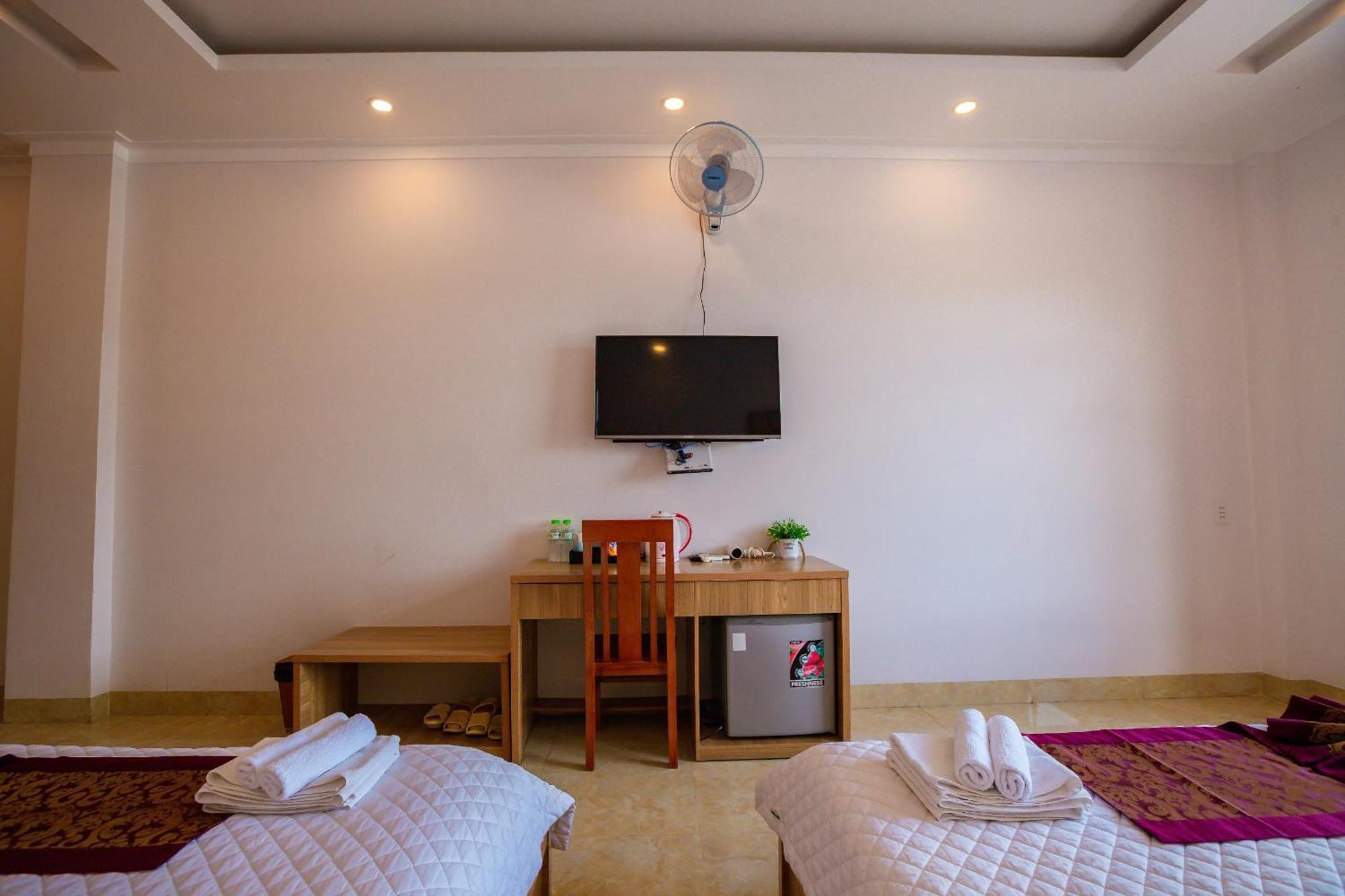 Chau Gia Hotel Vinh Hy Exterior photo