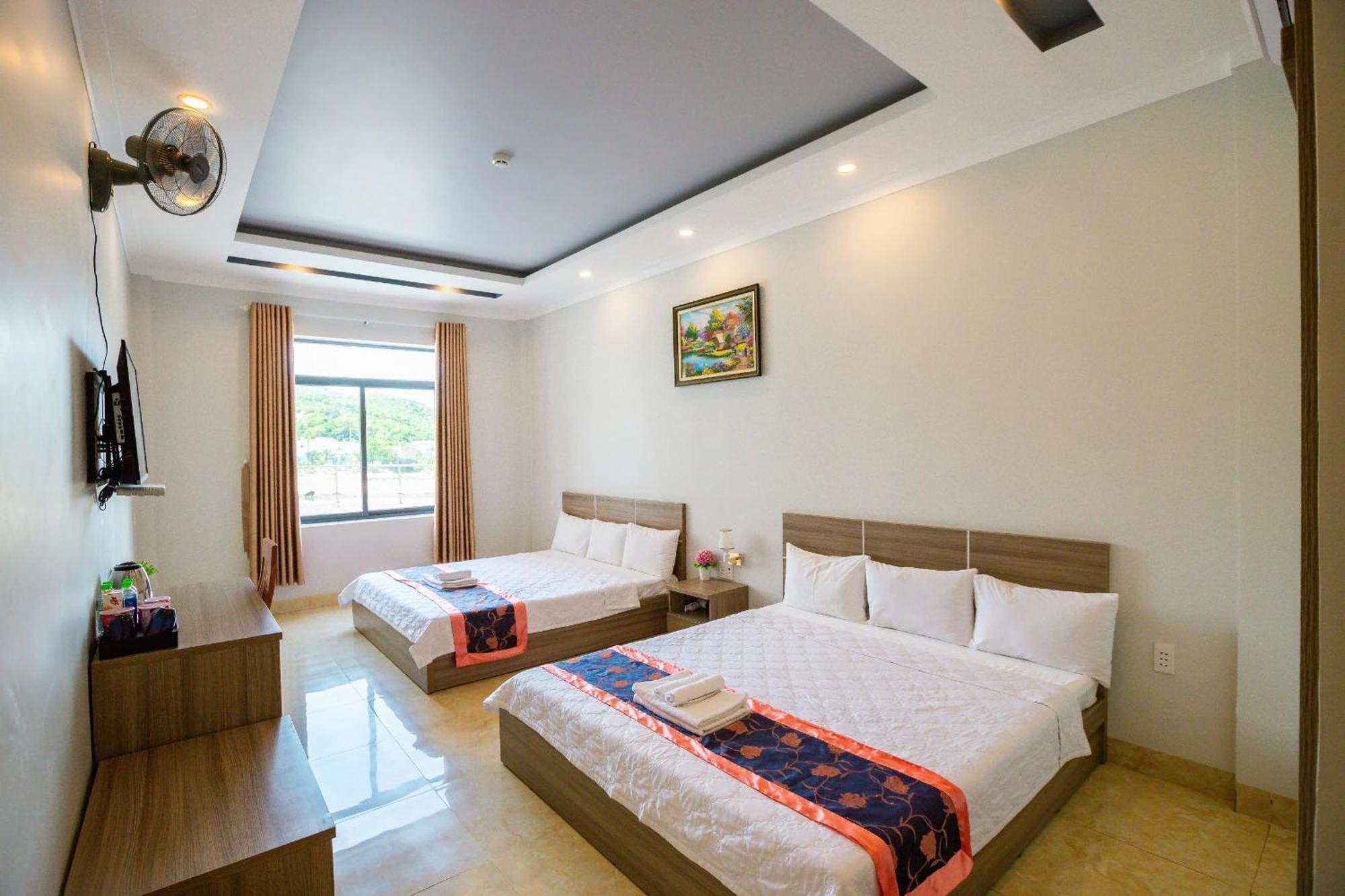 Chau Gia Hotel Vinh Hy Exterior photo