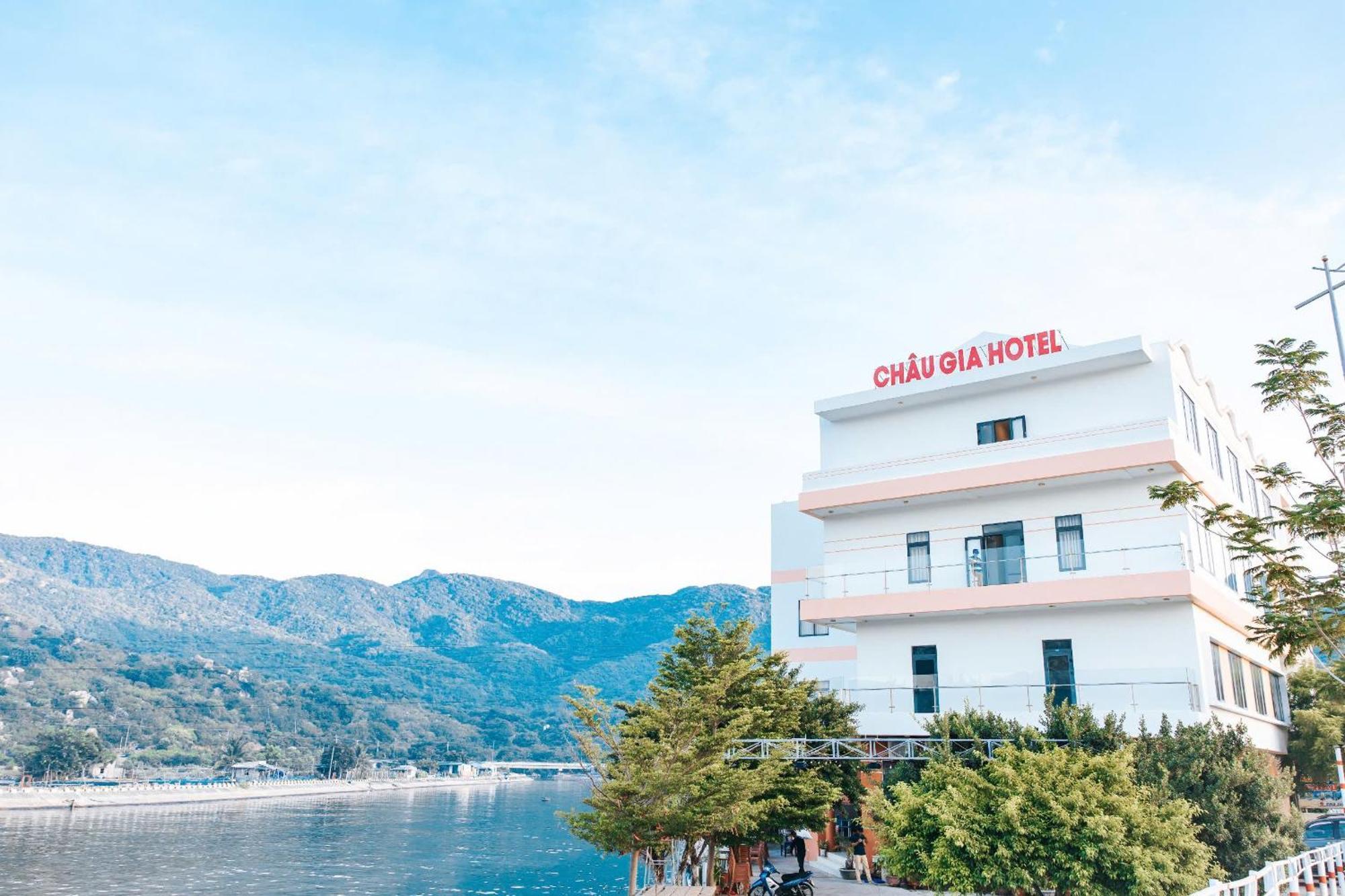 Chau Gia Hotel Vinh Hy Exterior photo